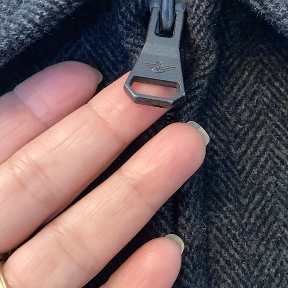 Beautiful Dockers wool coat - Picture 5 of 11